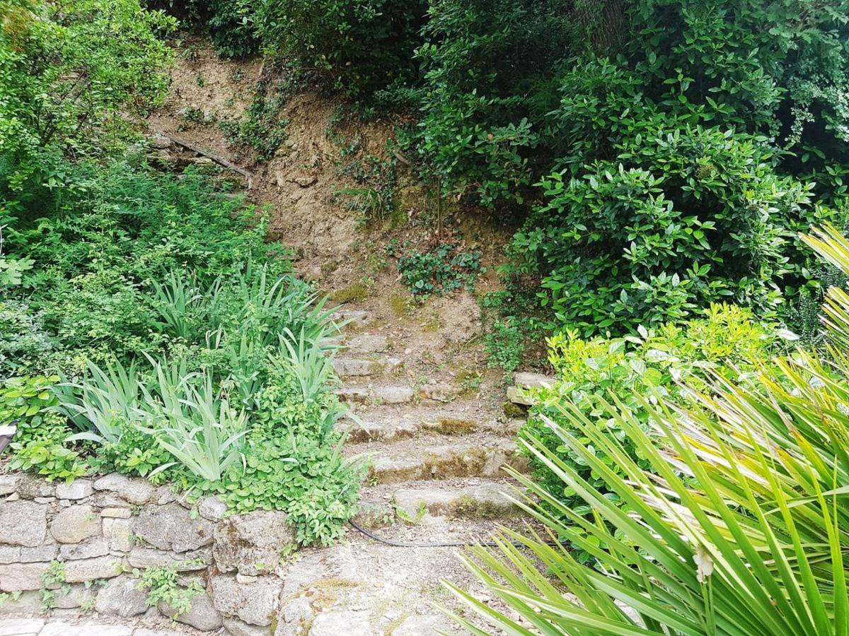 Les Acanthes Lauris Exteriör bild